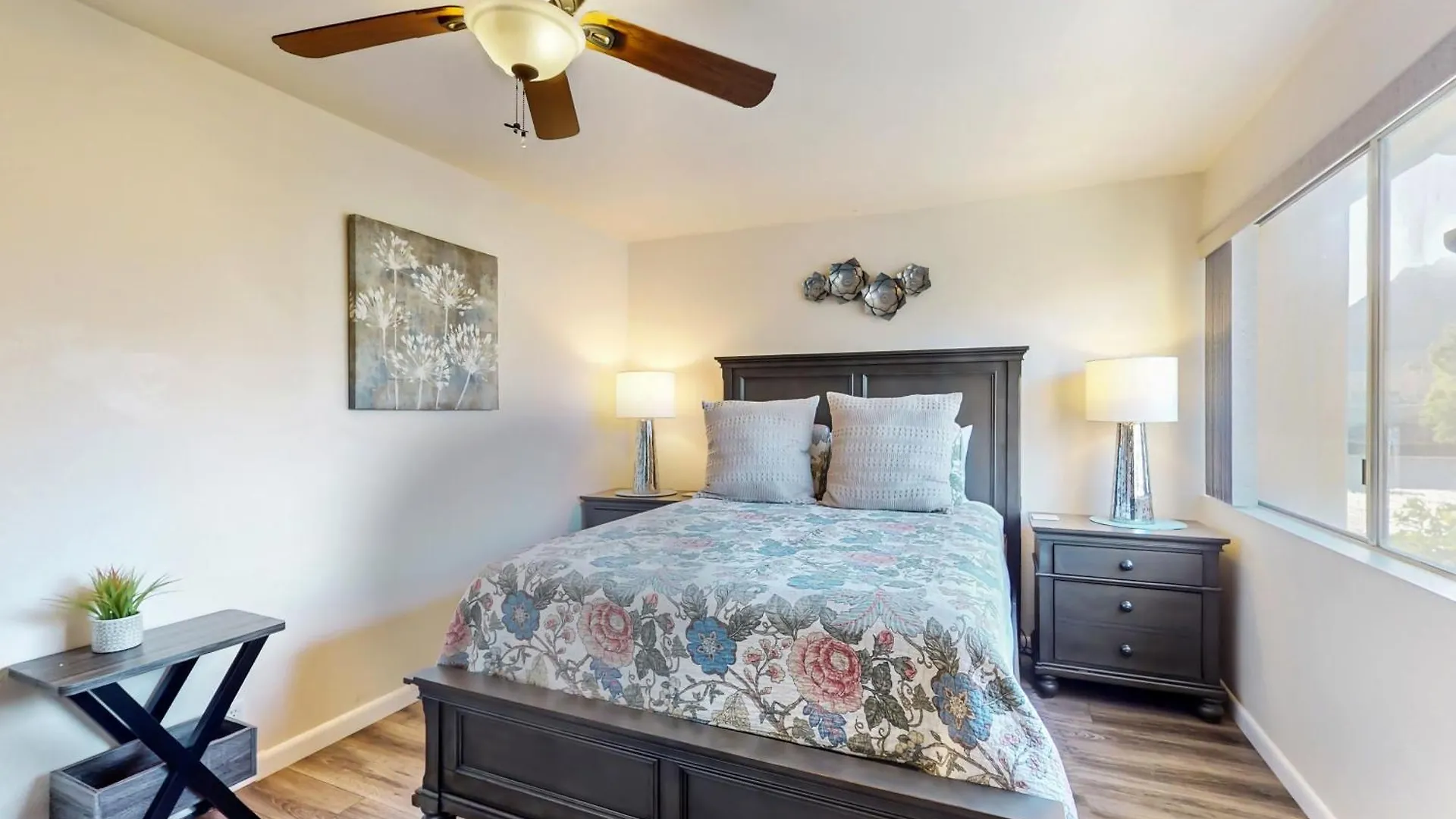 2 Bed 2 Bath Vacation Home In Scottsdale United States