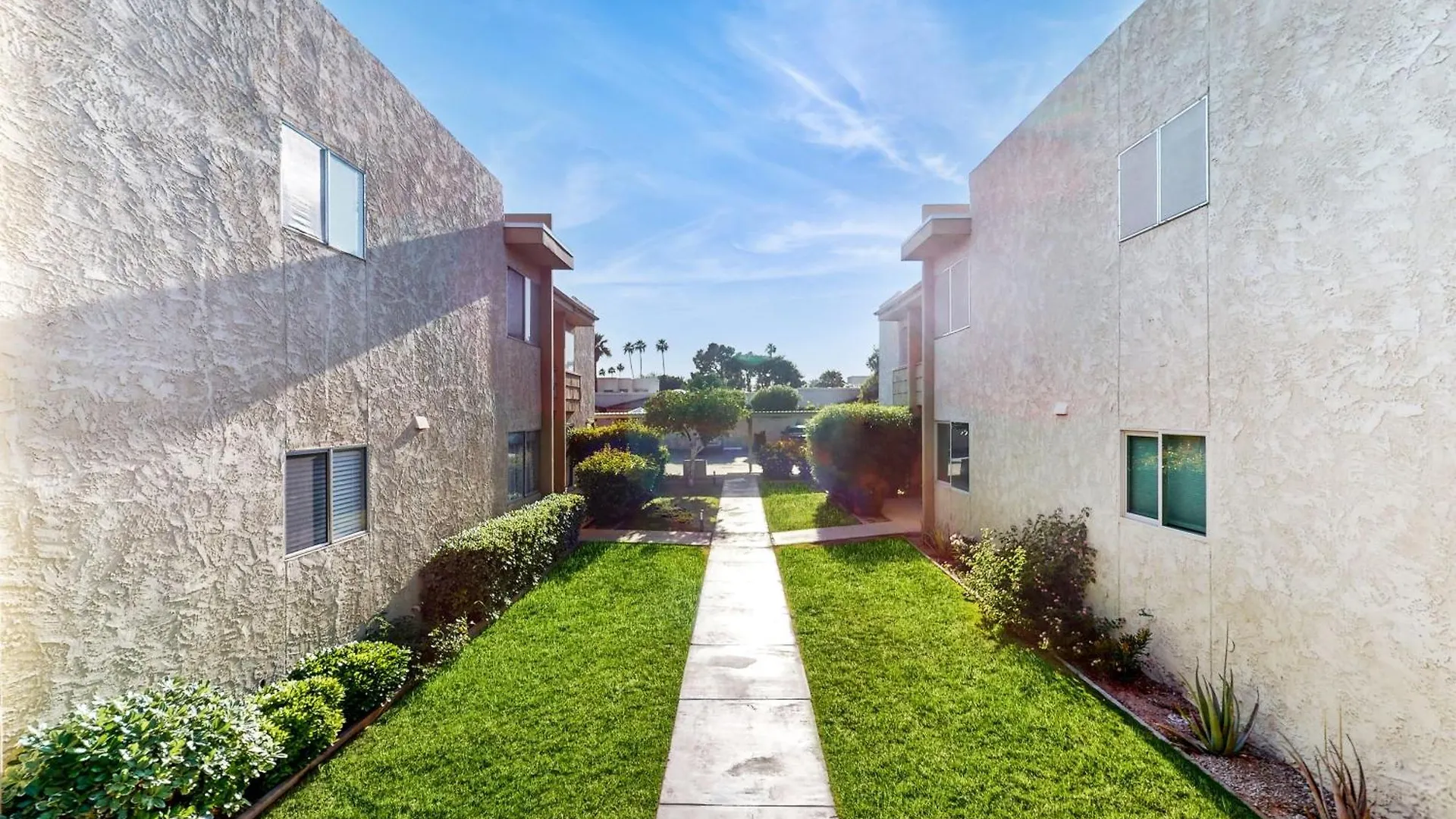 2 Bed 2 Bath Vacation Home In Scottsdale