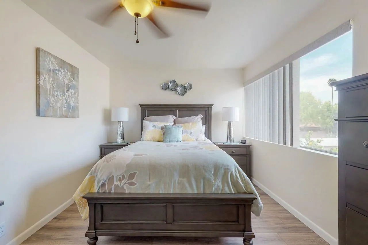 2 Bed 2 Bath Vacation Home In Scottsdale 0*,
