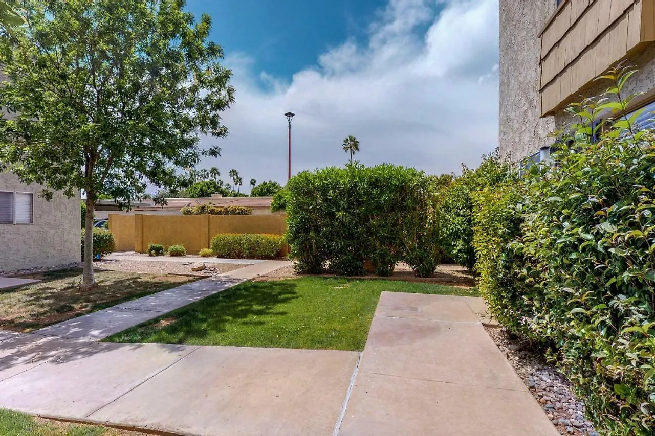 2 Bed 2 Bath Vacation Home In Scottsdale Holiday home